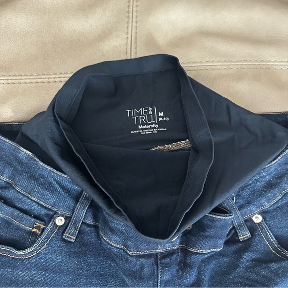 Time and tru maternity jeans - Picture 6 of 7